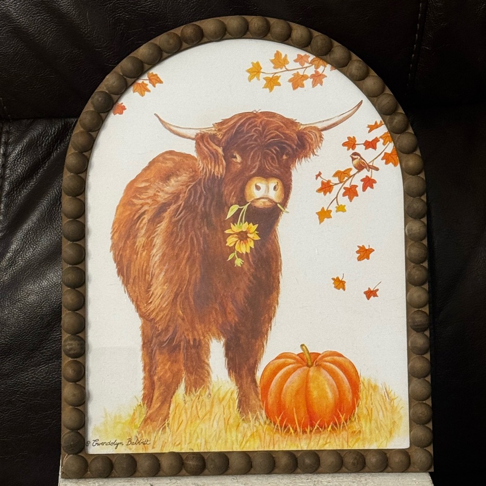Highland Cow Autumn Decor